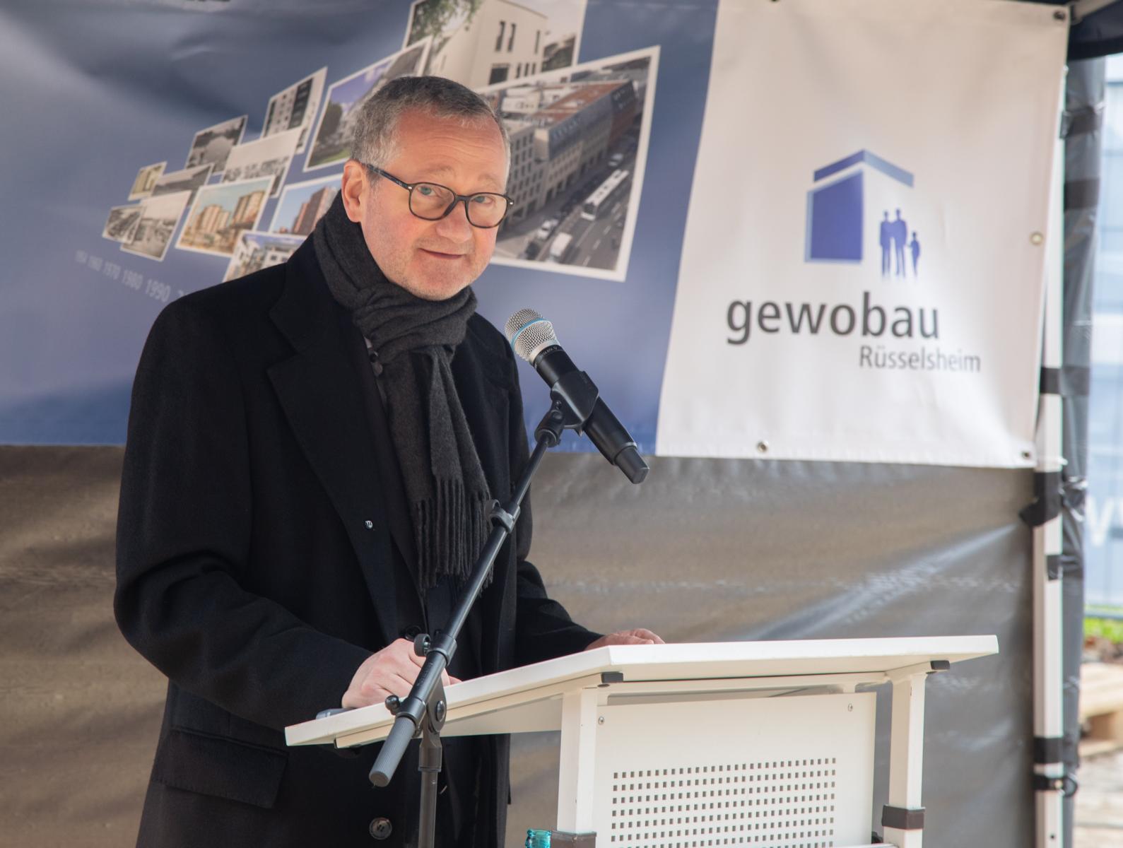 Torsten Regenstein bei seiner Ansprache am Richtfest im Hessenring 43