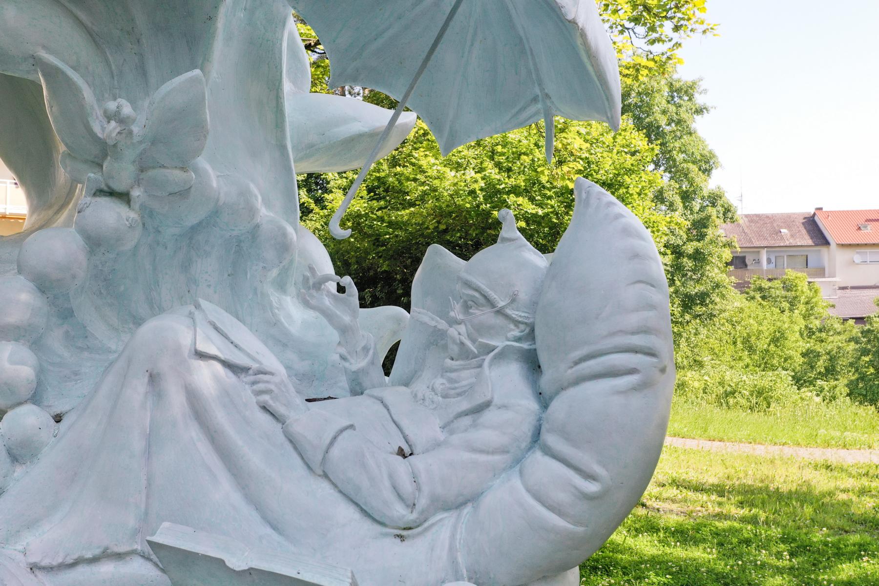 Spitzwegsaule Detail 1