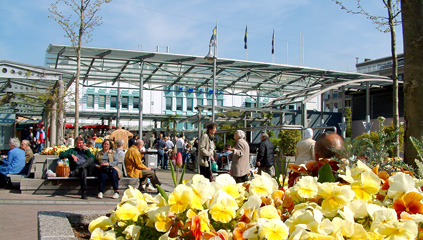 Bild des Europaplatzes in Rüsselsheims Innenstadt