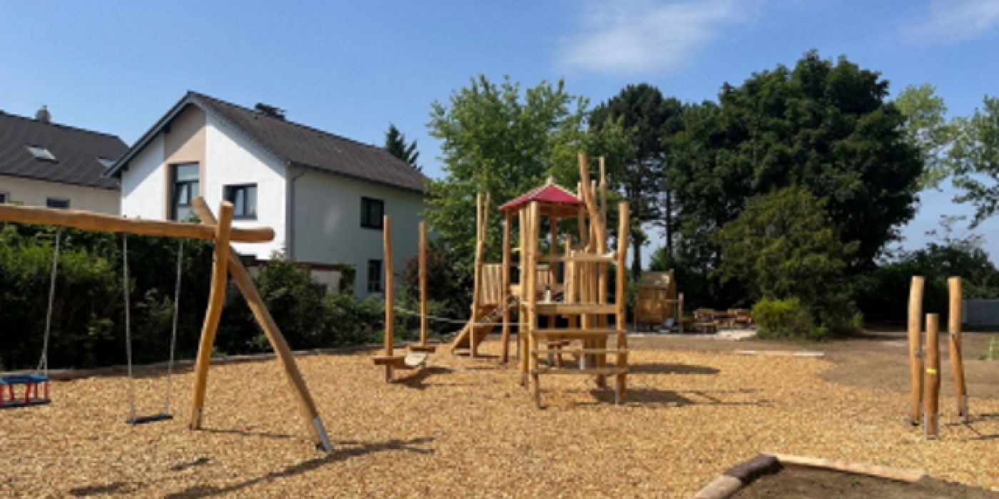 Neuer Spielplatz an der Höngenstraße