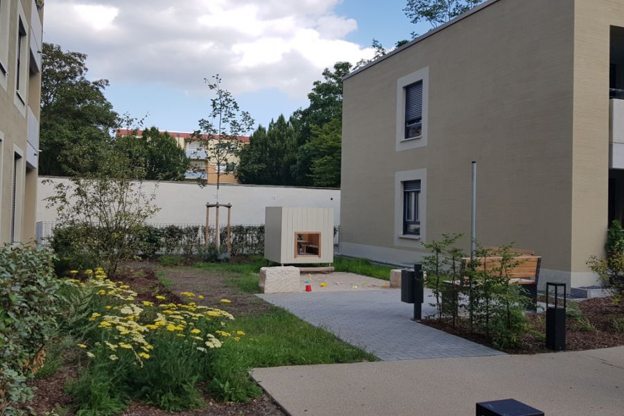 Die Außenanlagen an der neuen Wohnanlage Moritz-von-Schwind Str. 11