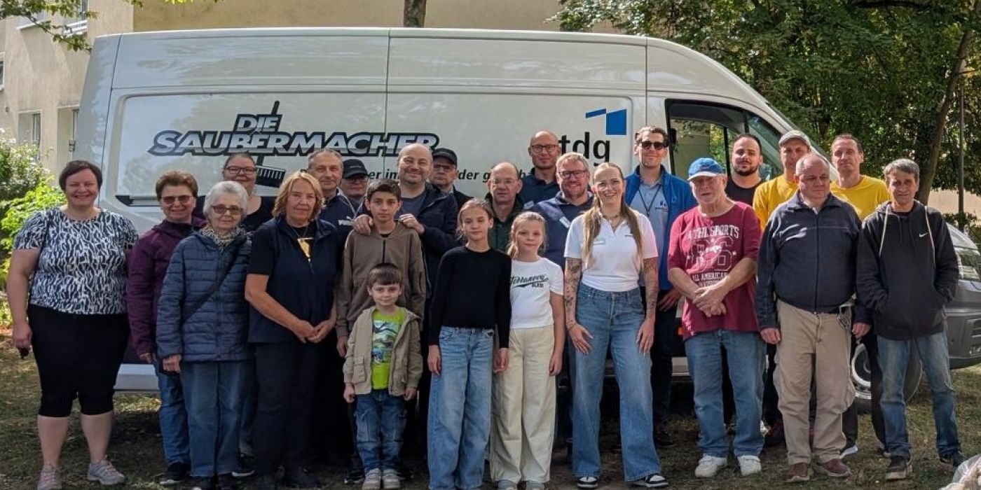 Gruppenbild der Sammelaktion Gemeinsam für ein sauberes Quartier Hassloch Nord
