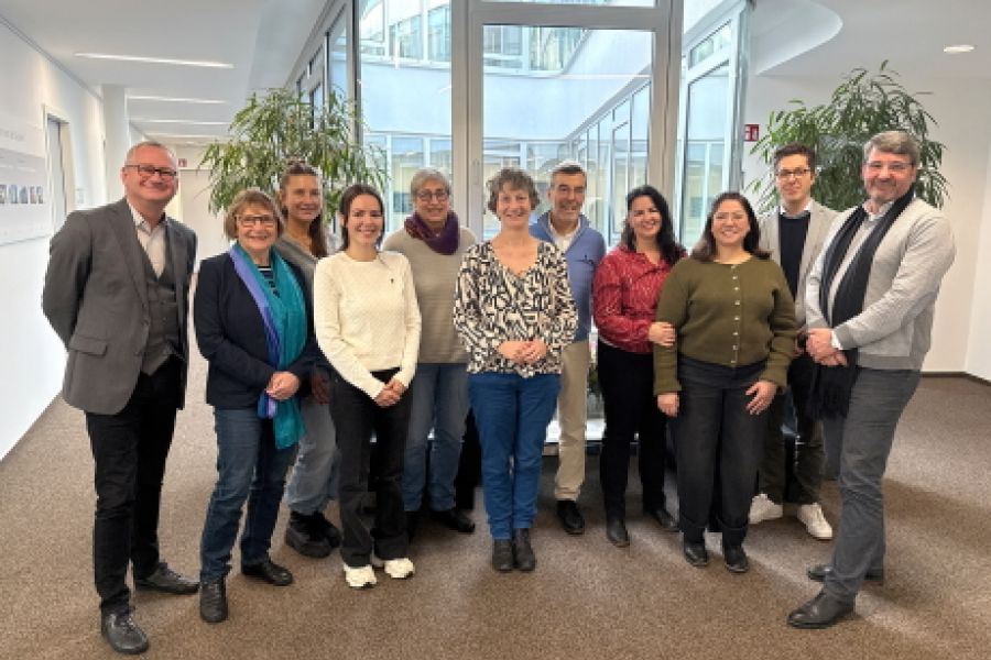 Gruppenfoto bei Spendenübergabe