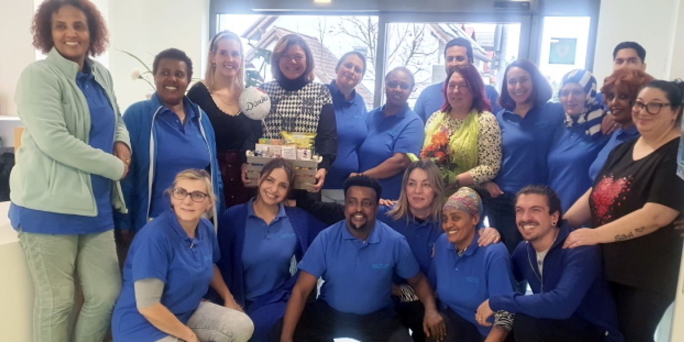 Gruppenbild bei der Jubiläumsfeier im WohnparkPlus in Bauschheim